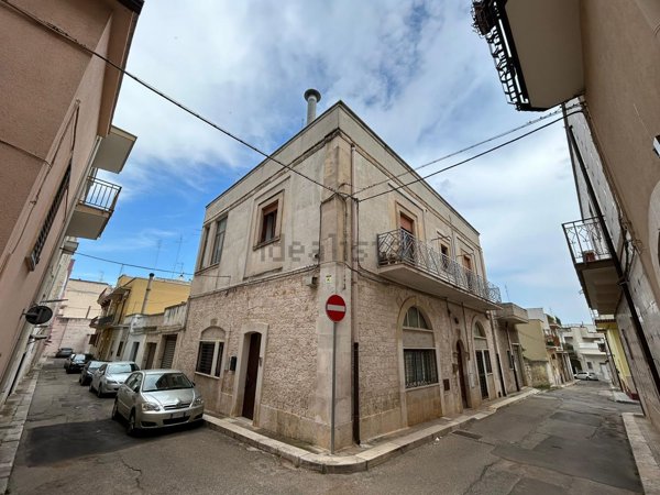 appartamento in vendita a Turi