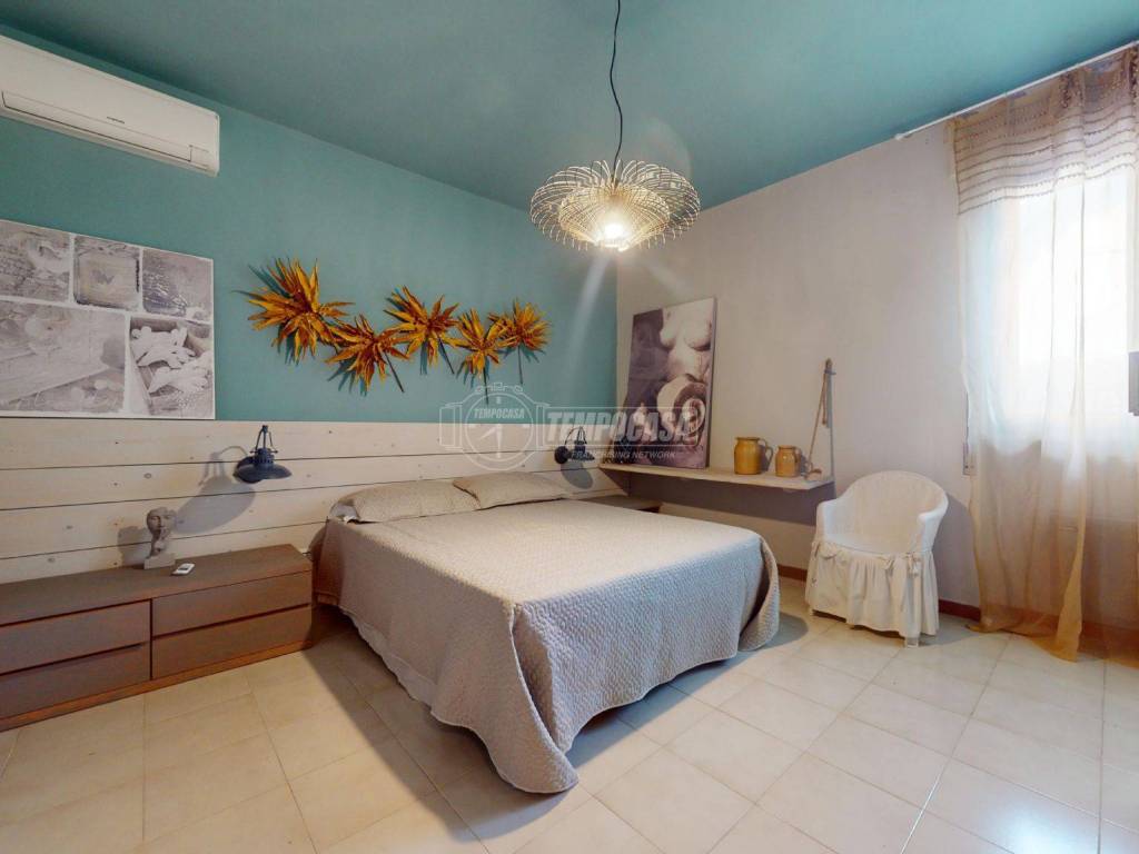 casa indipendente in vendita a Turi
