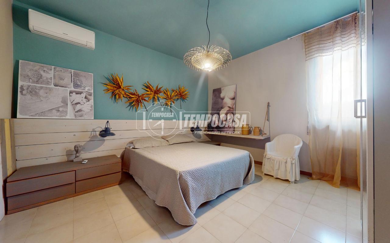 casa indipendente in vendita a Turi