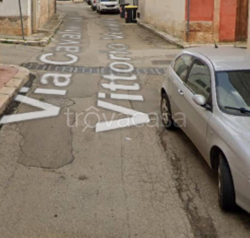 appartamento in vendita a Turi