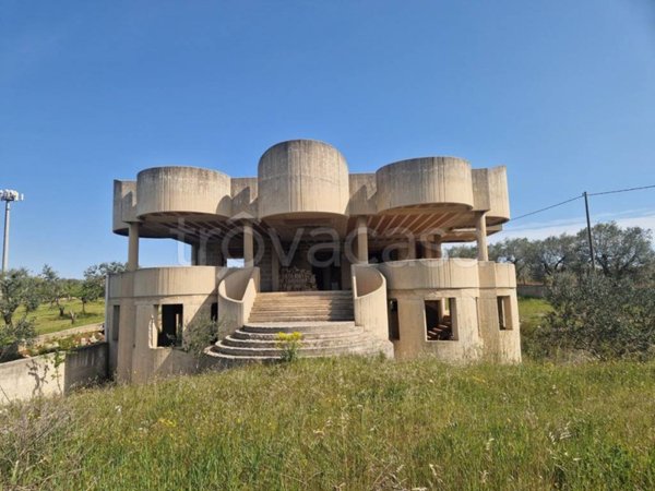 casa indipendente in vendita a Turi