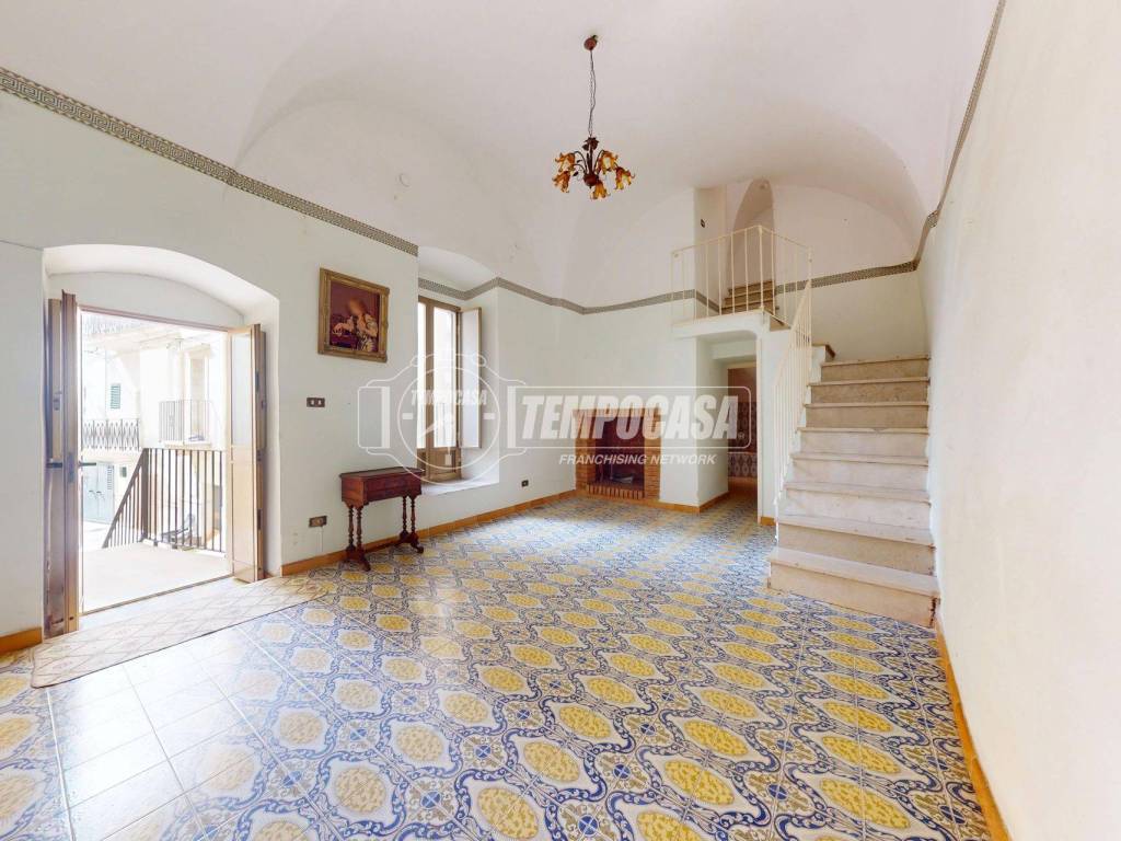 casa indipendente in vendita a Turi
