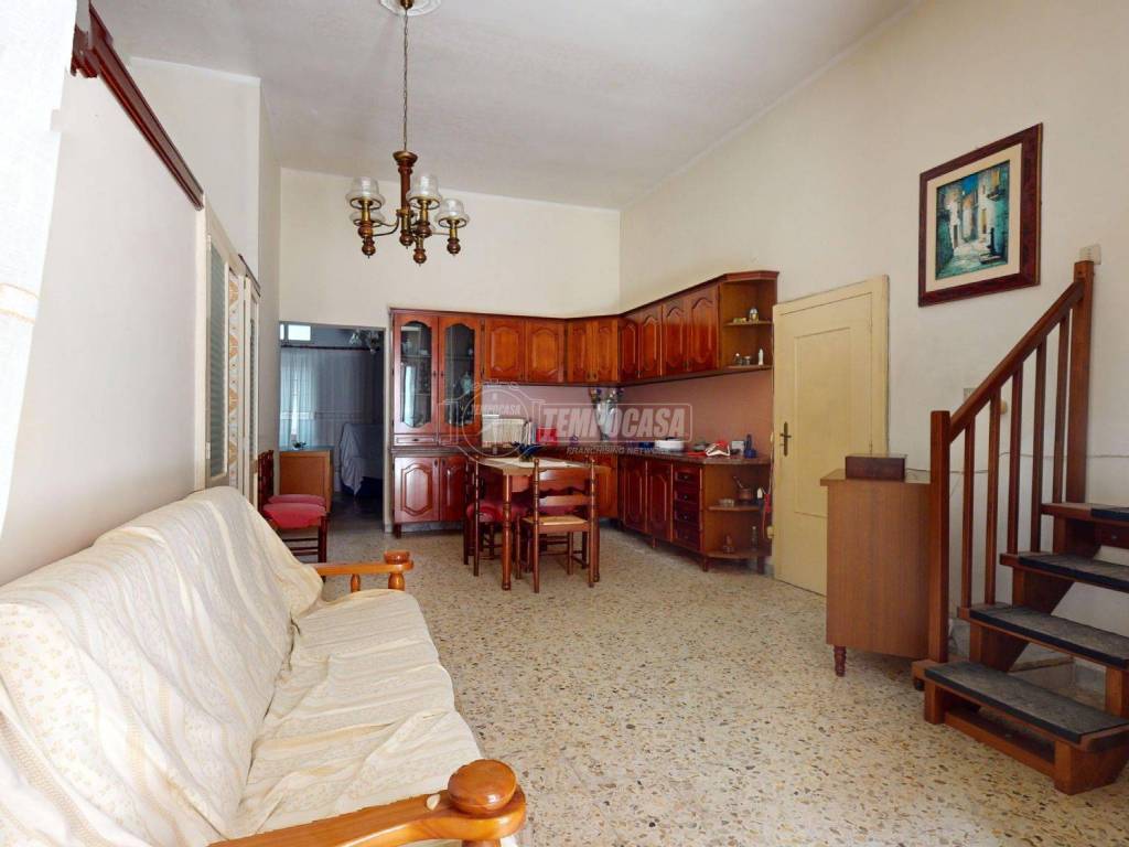 casa indipendente in vendita a Turi