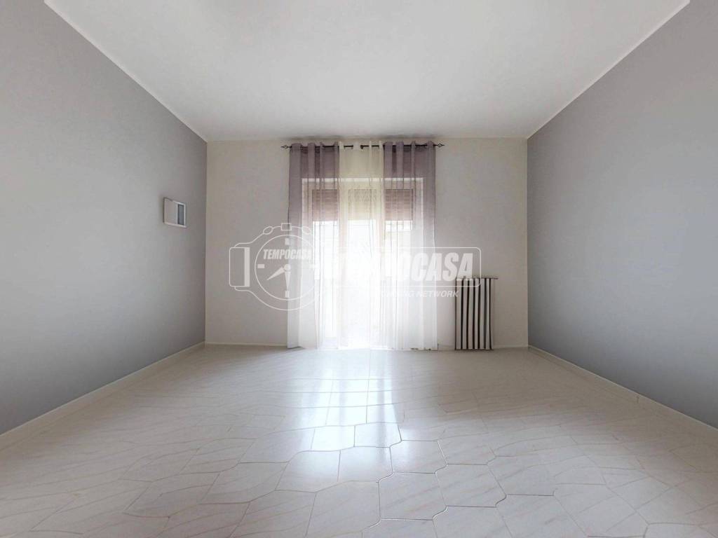 appartamento in vendita a Turi