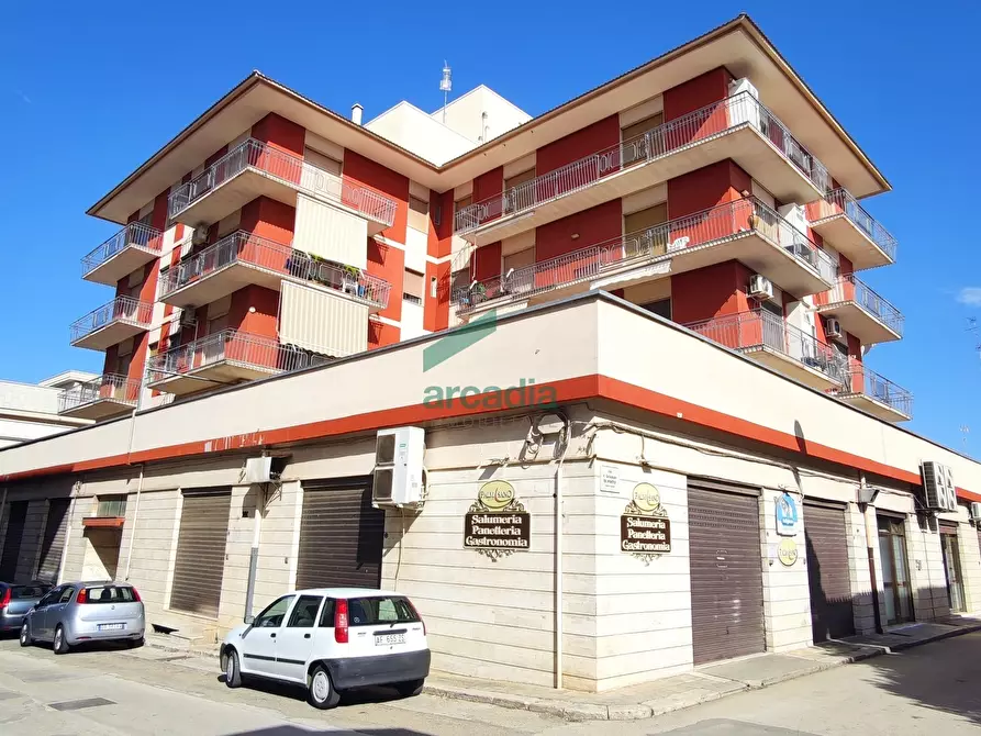 appartamento in vendita a Turi