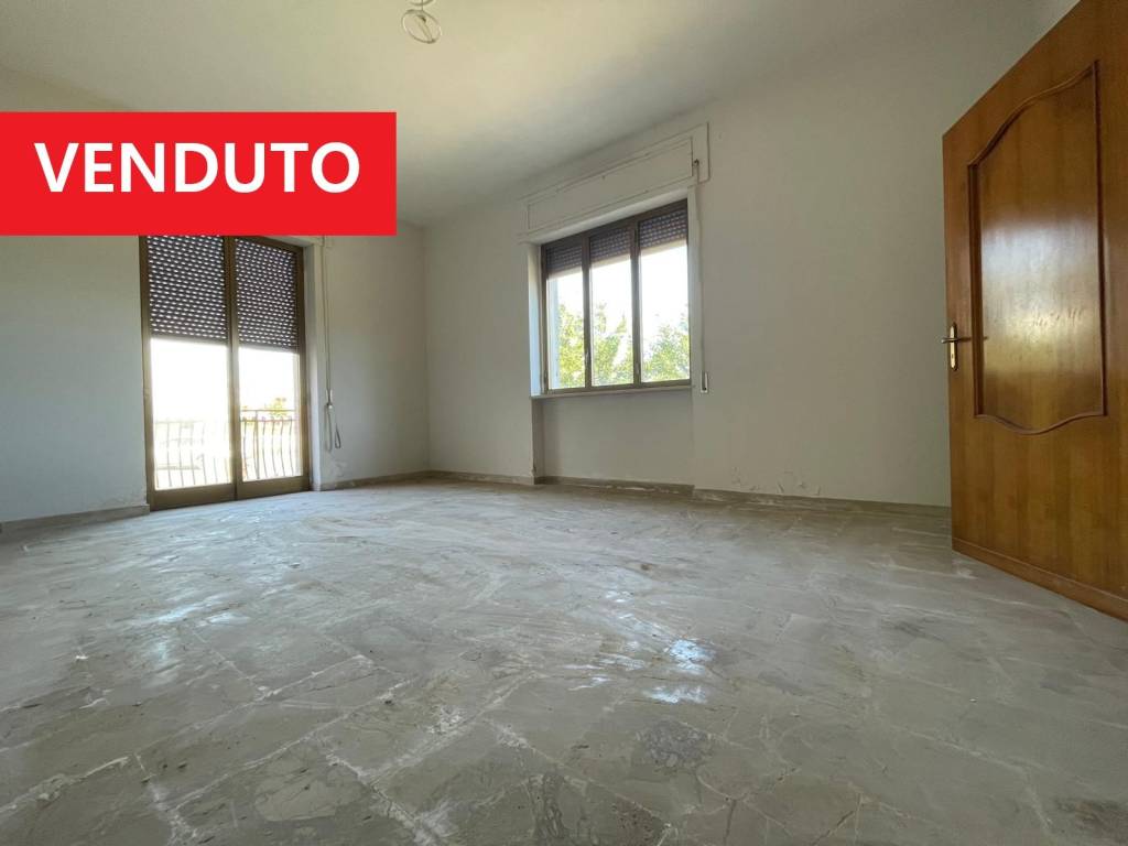 casa indipendente in vendita a Turi
