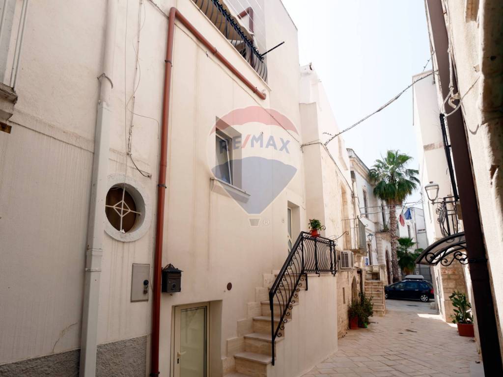 casa indipendente in vendita a Turi