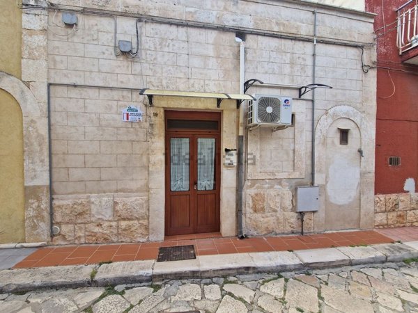 appartamento in vendita a Turi