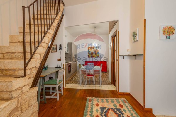 casa indipendente in vendita a Turi