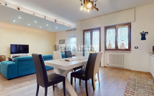 appartamento in vendita a Turi