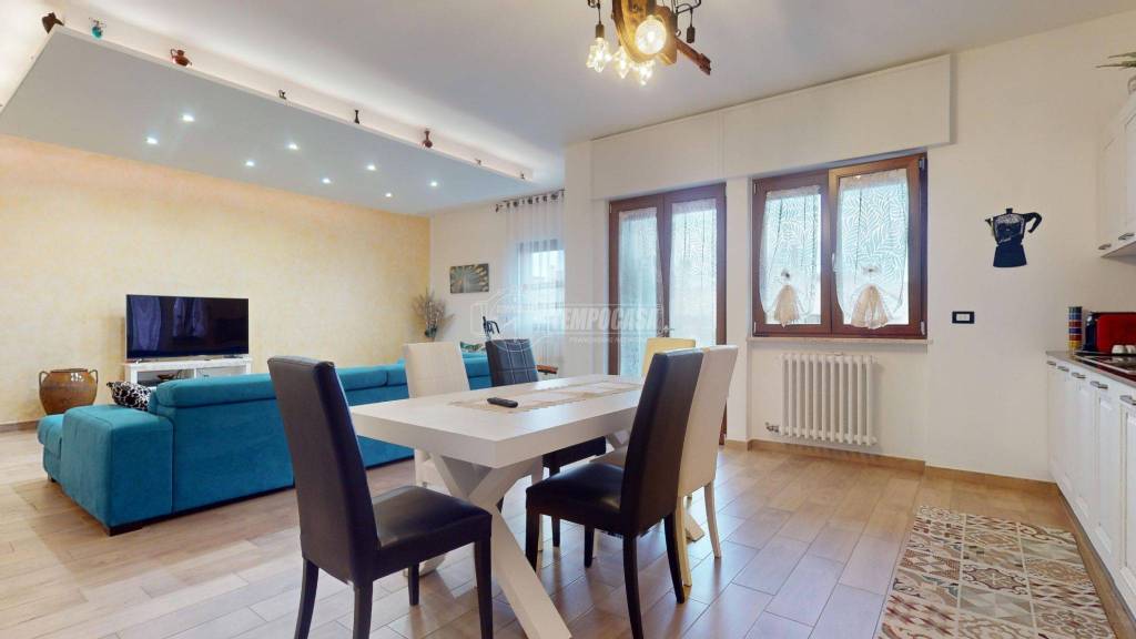 appartamento in vendita a Turi