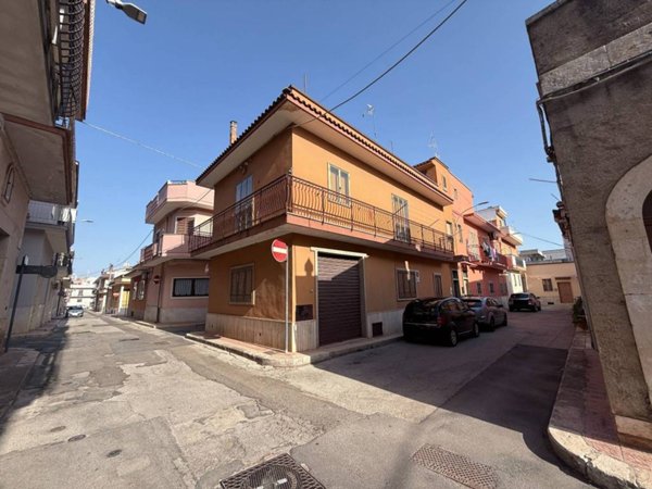 appartamento in vendita a Turi