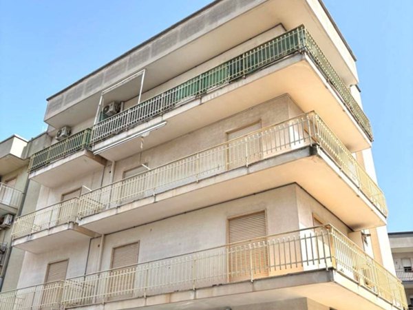 appartamento in vendita a Turi