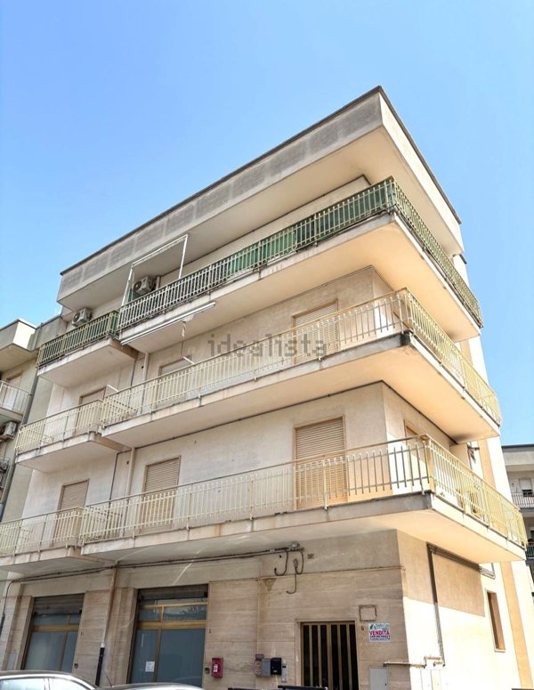 appartamento in vendita a Turi