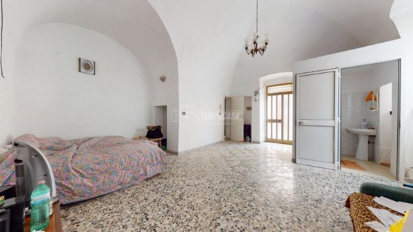 casa indipendente in vendita a Turi