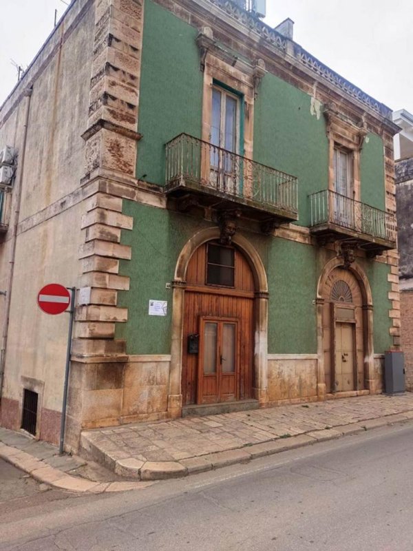 casa indipendente in vendita a Turi