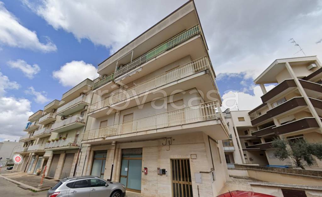 appartamento in vendita a Turi