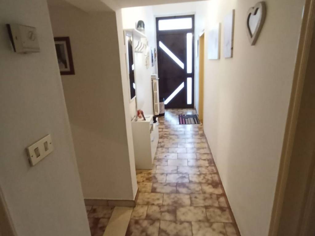 appartamento in vendita a Turi