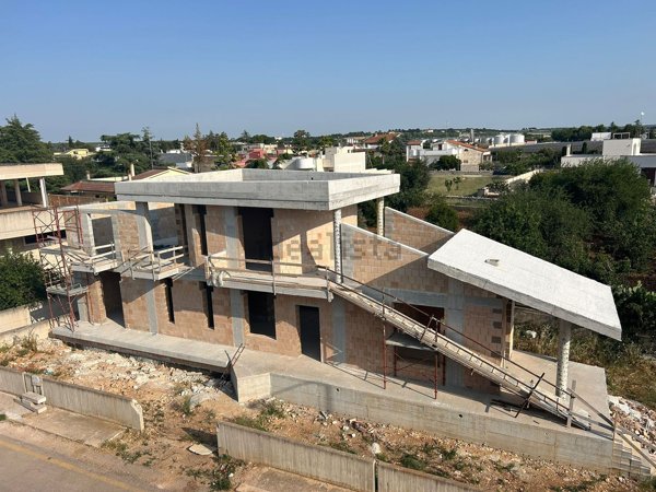 casa indipendente in vendita a Turi
