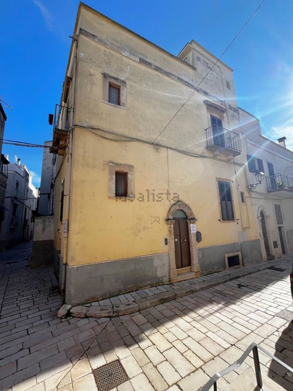 casa indipendente in vendita a Turi