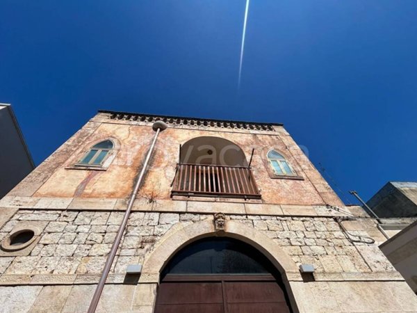 casa indipendente in vendita a Turi