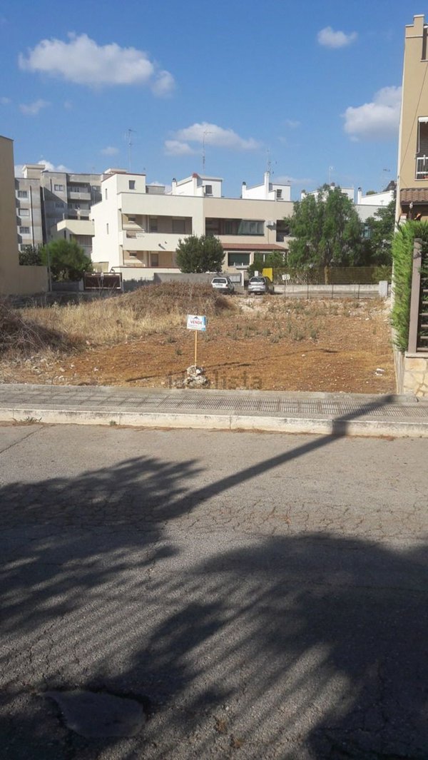 casa indipendente in vendita a Turi