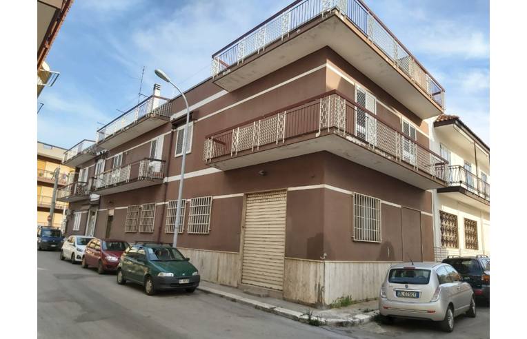 casa indipendente in vendita a Turi