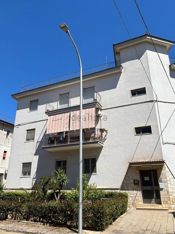 appartamento in vendita a Turi