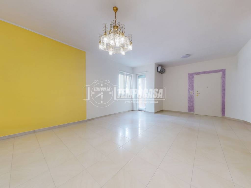 appartamento in vendita a Turi