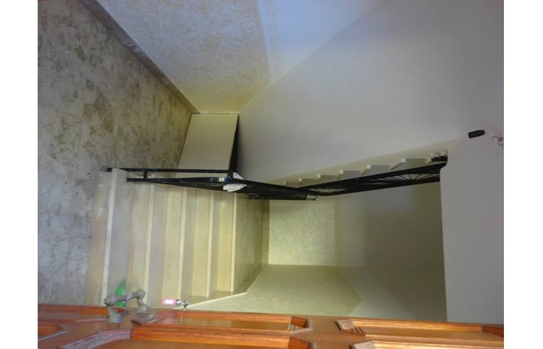 appartamento in vendita a Turi