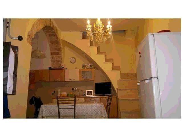 appartamento in vendita a Turi