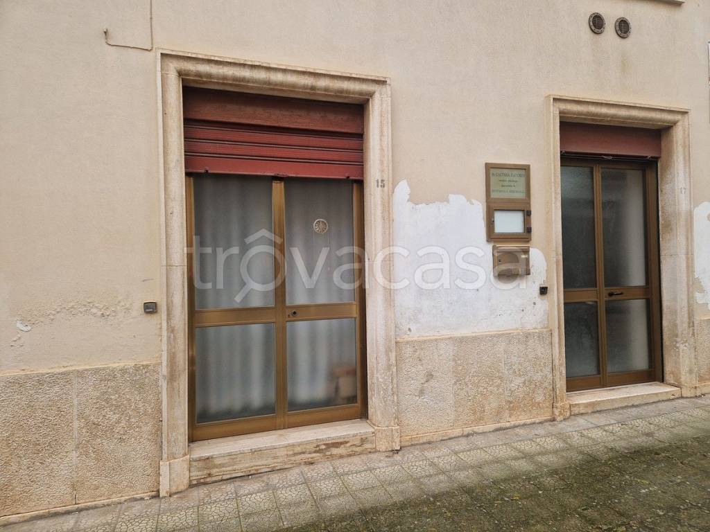 appartamento in vendita a Turi