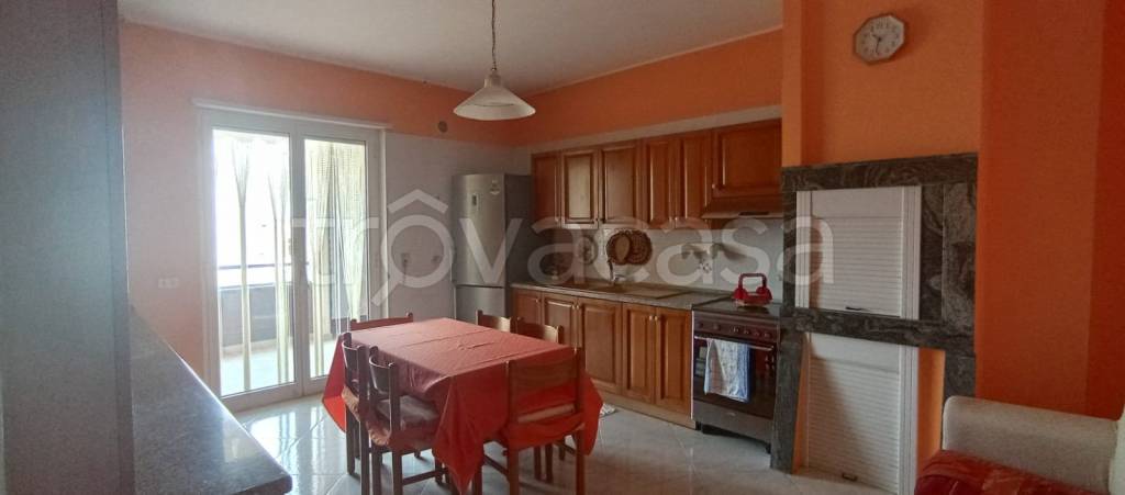 appartamento in vendita a Turi