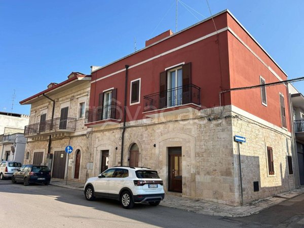 casa indipendente in vendita a Turi