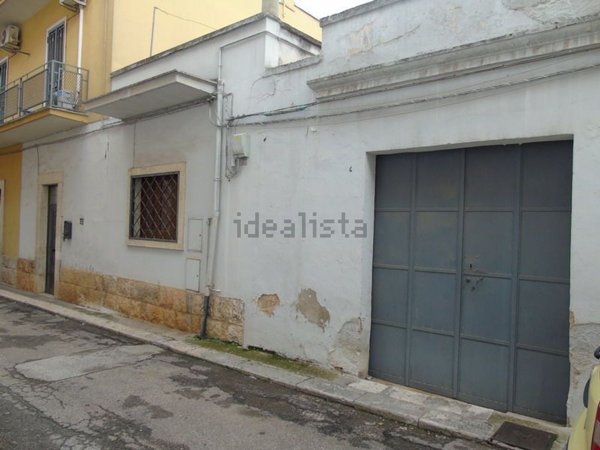 appartamento in vendita a Turi