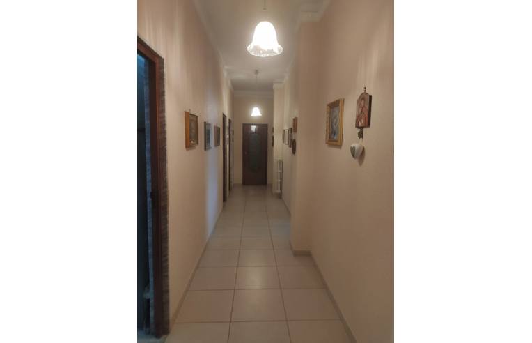 appartamento in vendita a Turi