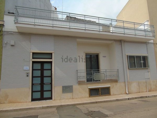 appartamento in vendita a Turi