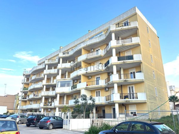 appartamento in vendita a Turi