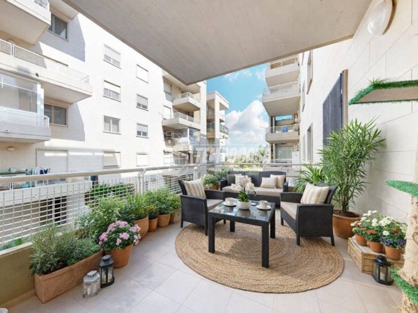 appartamento in vendita a Turi