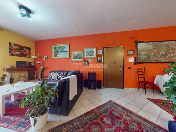 appartamento in vendita a Turi