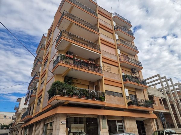 appartamento in vendita a Turi