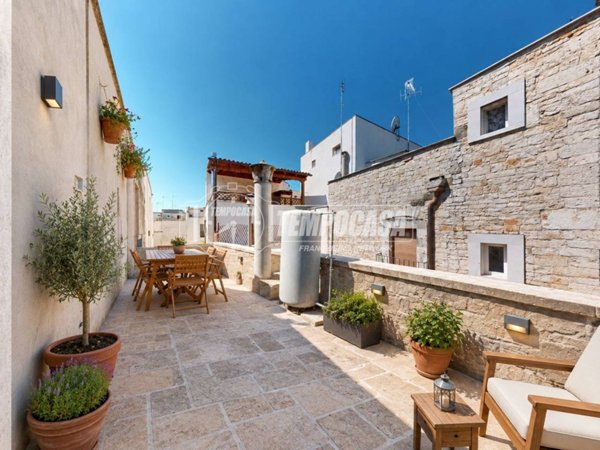 casa indipendente in vendita a Turi