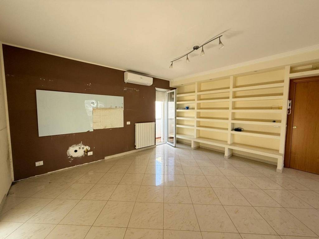 appartamento in vendita a Turi