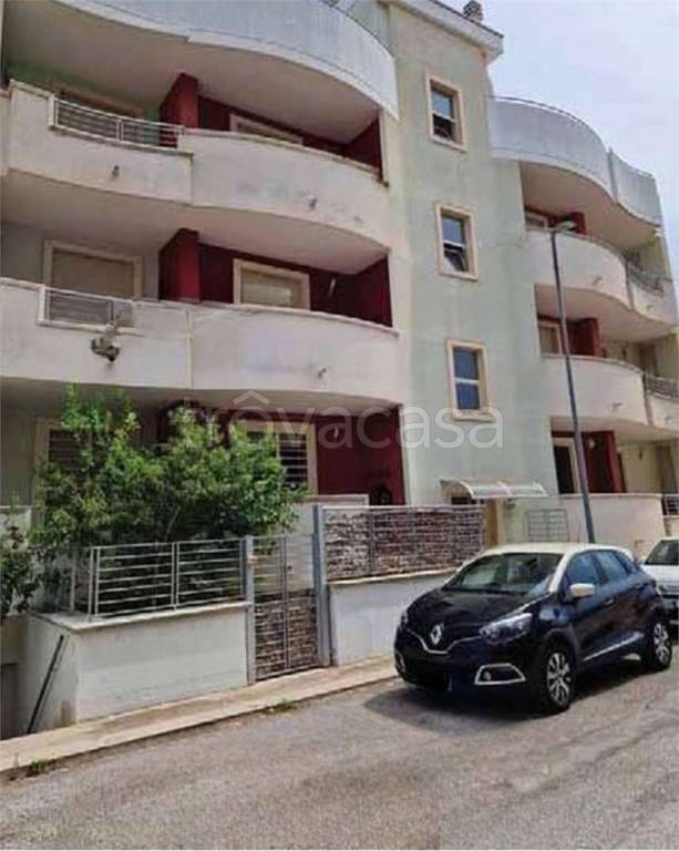appartamento in vendita a Turi