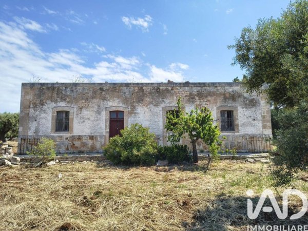 casa indipendente in vendita a Turi
