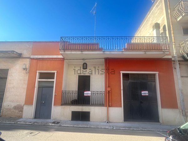 casa indipendente in vendita a Turi