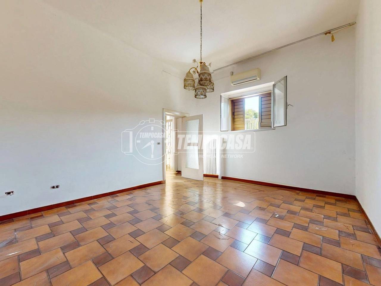 casa indipendente in vendita a Turi