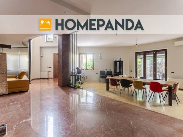 casa indipendente in vendita a Turi