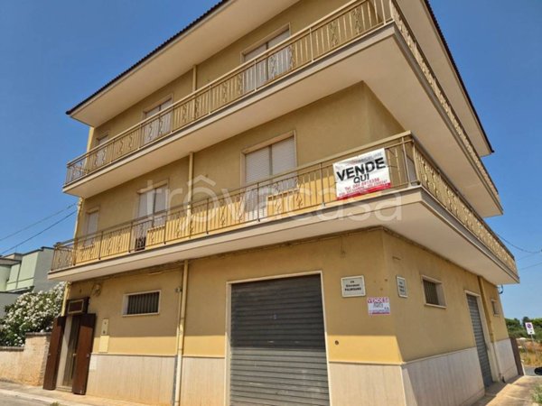 casa indipendente in vendita a Turi