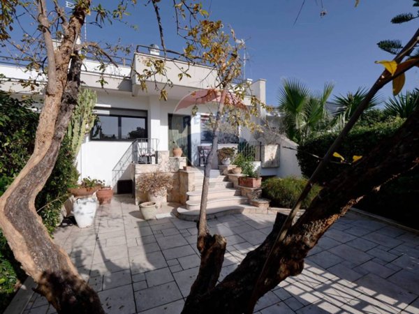 casa indipendente in vendita a Valenzano